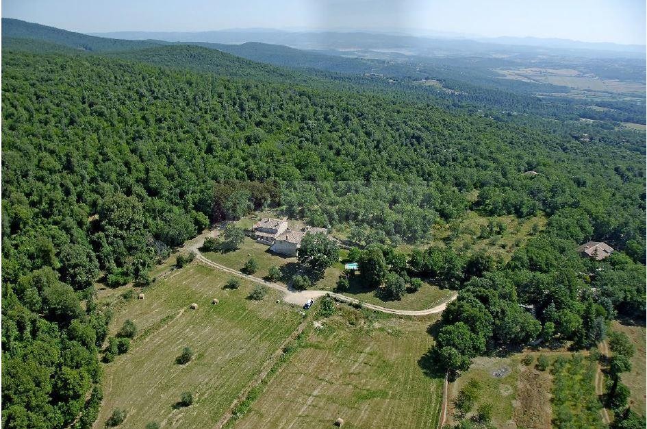 A POCHI KM DA SIENA: SANTA COLOMBA. Bellissimo casale in pietra con piscina